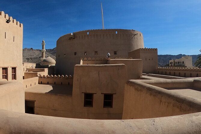 Private 2-Day Guided Tour with Nizwa Friday Market Visit - Authentic Experience in Every Step
