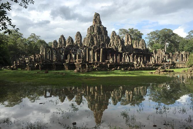 Private 2 Days Angkor Wat Sunrise, Floating Village & Beng Mealea - The Value of a Guided Private Tour
