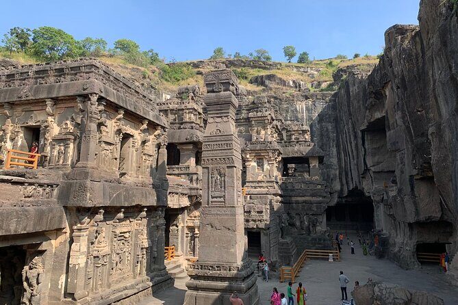 Private 3-Day Tour of Ajanta & Ellora Caves with Aurangabad City - Day 1: Ajanta Caves — A Journey into Ancient Art