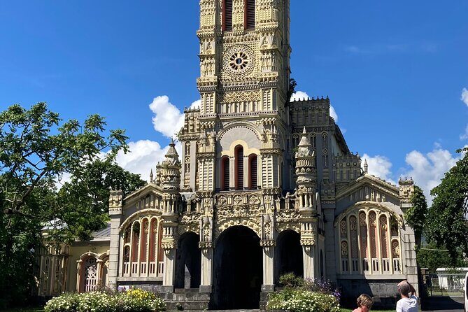 Private and Guided Day Tour of Reunion Island - Who Should Book This Tour?