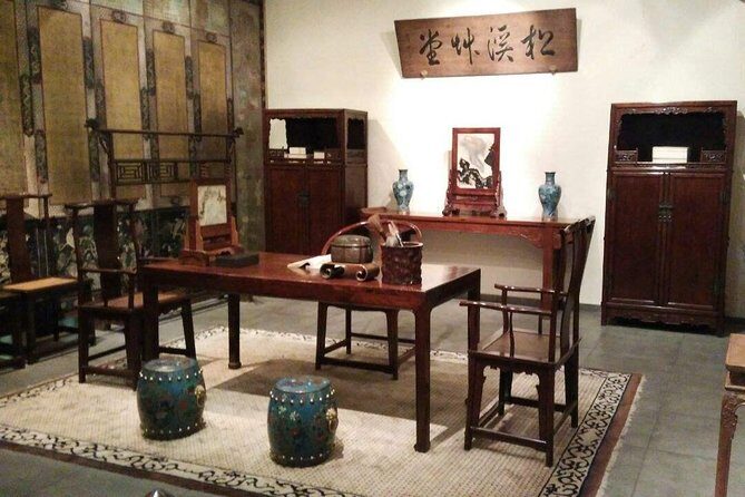 Private Beijing Art Tour including Red Gate Gallery, 798 Art Zone and Guanfu Museum - A Closer Look at the Itinerary