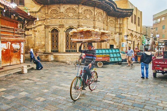 Private Cairo day tour to El Moez street and Alazhar park - Authentic Experiences Reflected in Reviews