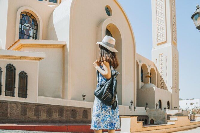 Private City Tour and Old Market Shopping in Sharm El Sheikh - Transportation and Group Dynamics