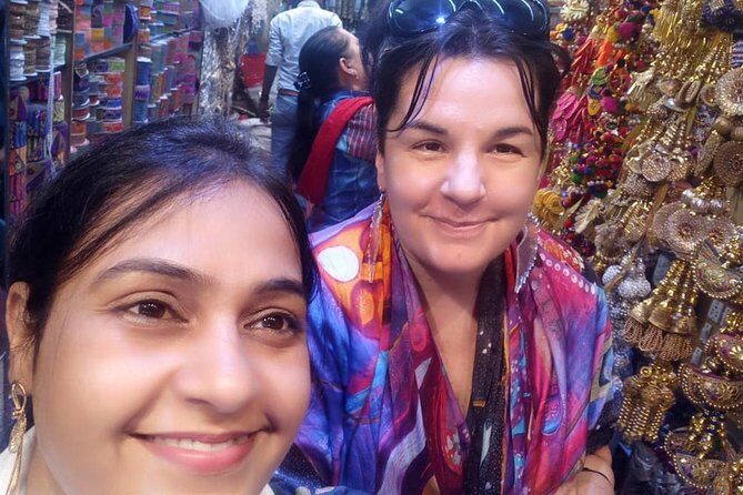 Private Customized Delhi Shopping Tour with Female Consultant - The Convenience and Comfort of the Tour