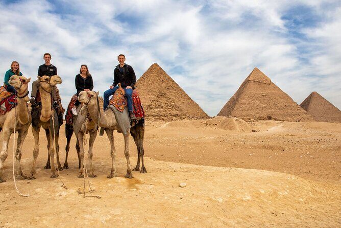 Private Day Tour to Giza Pyramids, Sphinx & Saqqara + Luxury Nile Dinner Cruise - Analyzing the Value and Booking Considerations