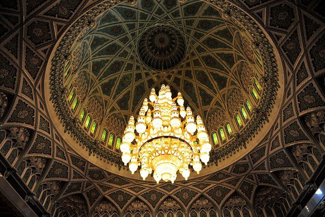 Private Day Trip to Grand Mosque & Wahiba Sands - Transport & Comfort