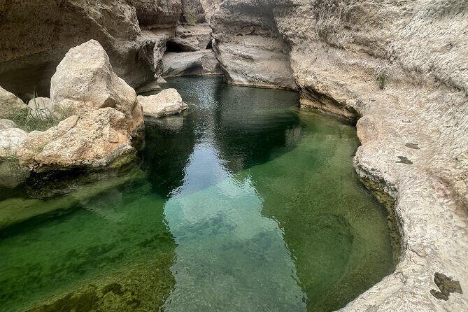 Private Day Trip to Wadi Shab, Fins Beach & Bimmah Sinkhole - Practical Details and Traveler Tips