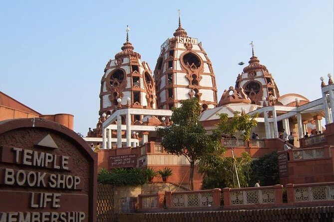Private Delhi tour with Lotus Temple, ISKCON and Connaught Place with Dinner - FAQs
