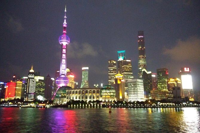 Private Evening Tour: VIP Huangpu River Cruise and Shanghai Lights - Why This Tour Is Particularly Worthwhile