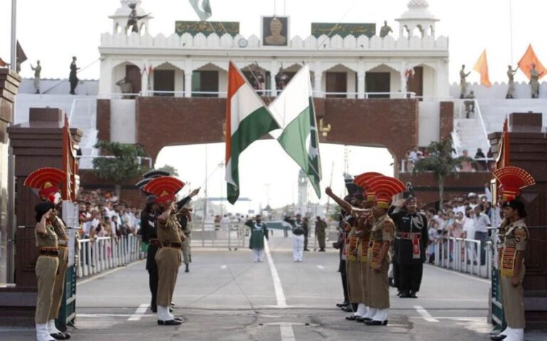 Private Full-Day Amritsar Tour with Beating Retreat Ceremony - Exploring Jallianwala Bagh: A Site of Historical Significance