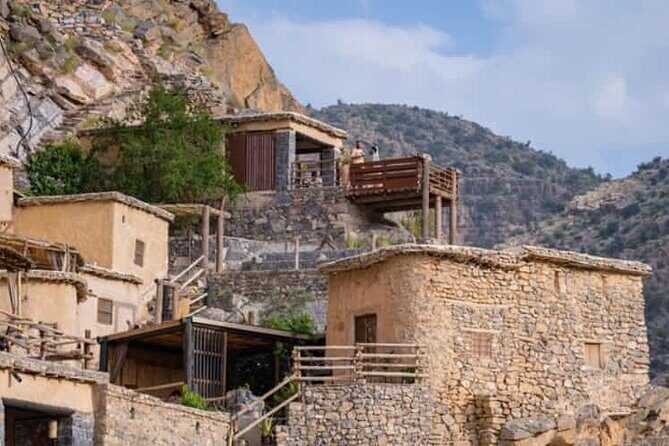 Private Full-Day Jebel Akhdar-Al Suwjara Village Tour - Transportation and Comfort