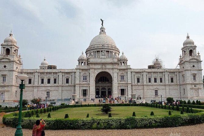 Private Full Day Sightseeing Tour of Kolkata - Authentic Experiences and Practical Tips