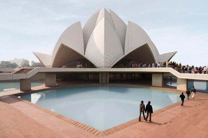 Private Full Day Temple Tour in Delhi - Second Stop: The Lotus Temple – Architectural Marvel & Reflection Space