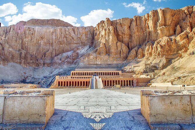 Private Full day tour to Luxor From Hurghada with hot air balloon - Analyzing the Value