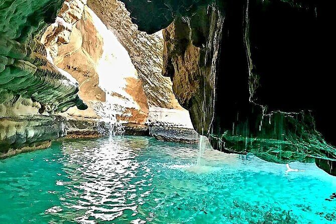 Private Full-Day Wadi Shab and Bimmah Sinkhole Tour - The Real Value of This Tour