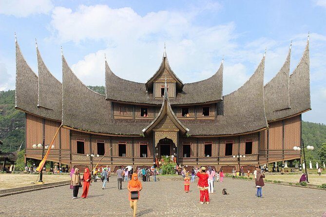 Private Full-Day Jakarta Wonderfull Tour with Lunch & Souvenir - Practical Considerations