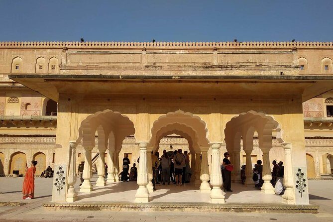 Private Guided Sightseeing Tour of Jaipur Highlights - The Experience: Transportation, Guide, and Pace