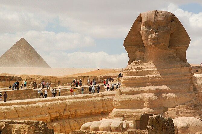 Private Guided Tour: Pyramids, Museum & Khan with Lunch & Drinks - Transportation and Comfort