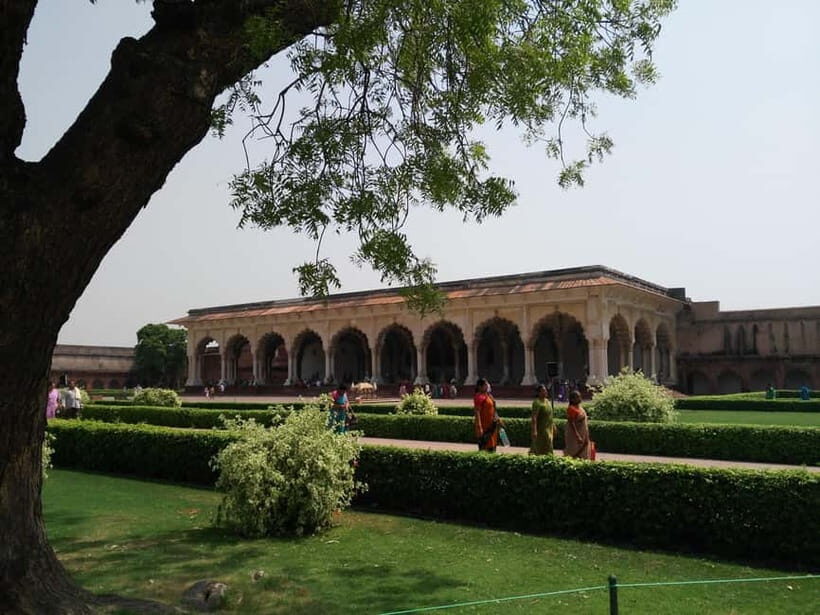 Private Guided Tour Tajmahal and Agra Fort from New Delhi - Analyzing the Value