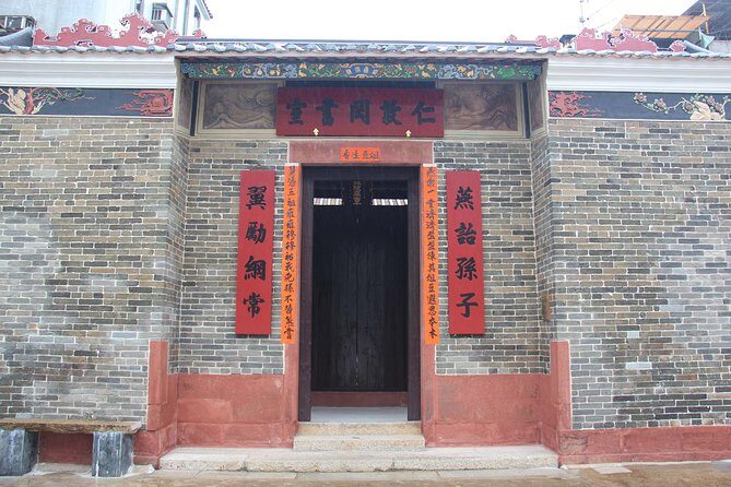 Private Half-Day Walking Tour of the New Territories Region in Hong Kong - Key Points