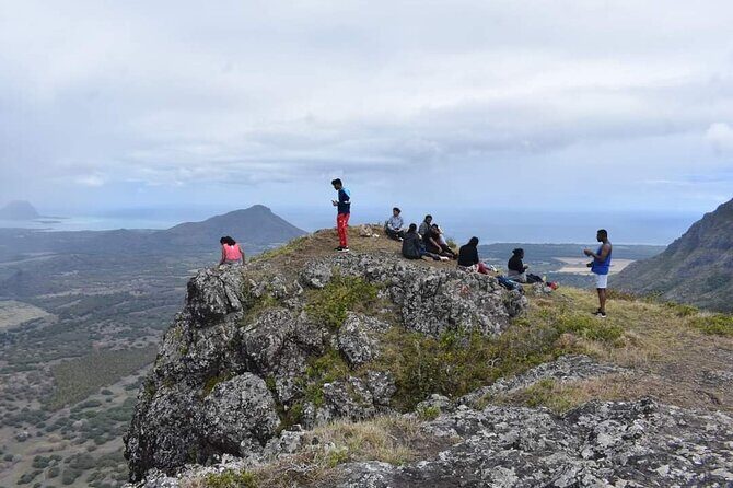 Private hike to the mountain of three mamelles - The Practical Details