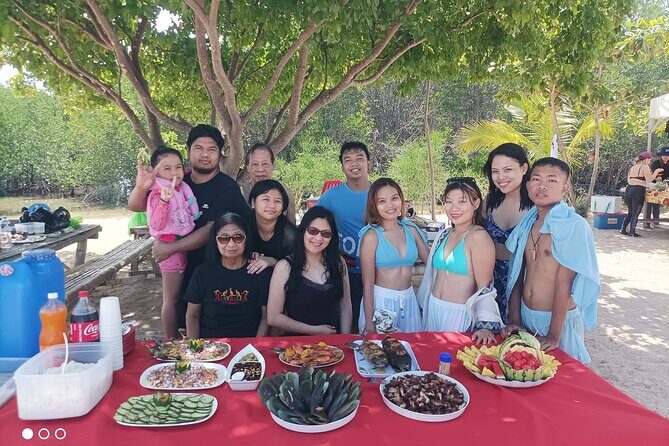 Private Honda Bay Island Hopping Tour - Who Will Love This Tour?