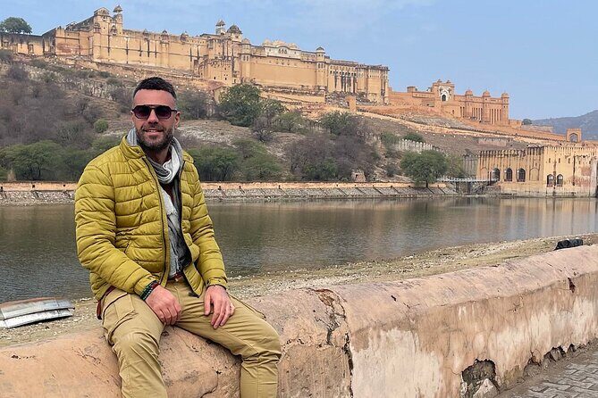 Private Jaipur Half Day Tour with Amer Fort and Stepwell - Jal Mahal: The Water Palace