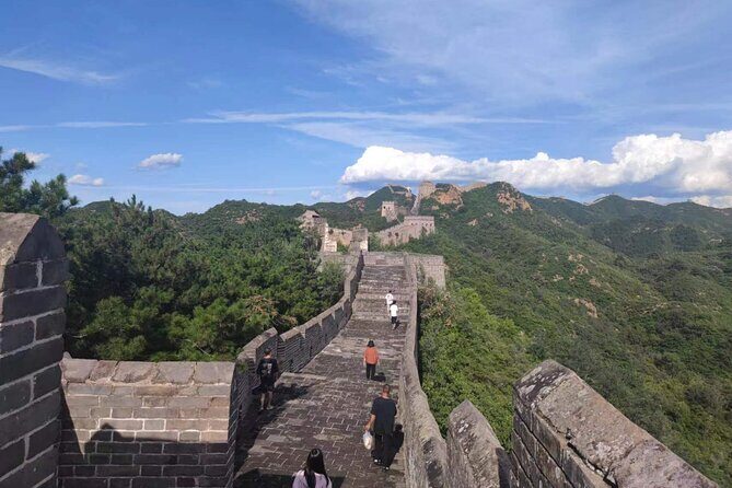 Private Jinshanling Great Wall Hiking Tour with Option - Who Should Consider This Tour?