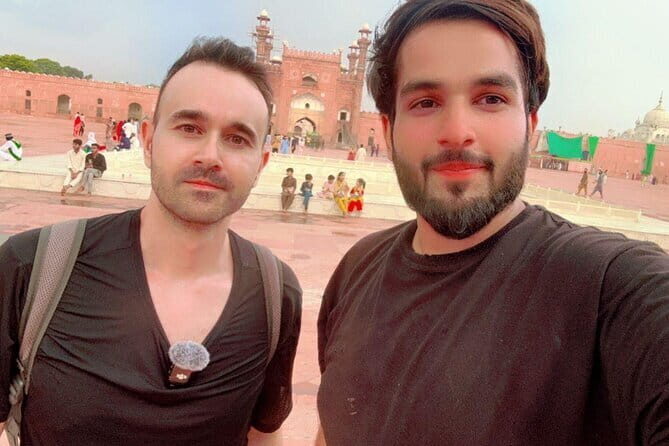 Private Lahore Full Day Sightseeing Tour - Detailed Breakdown of the Itinerary