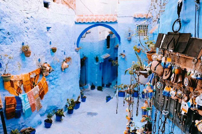 Private Luxury Day Trip From Fes to Chefchaouen - Arriving in Chefchaouen: The Blue Pearl