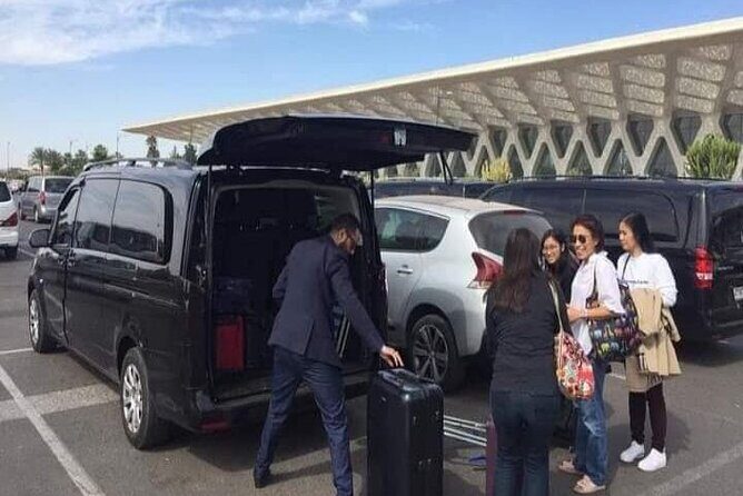Private Marrakech Airport Transfer to or from Agafay Desert - Practical Considerations