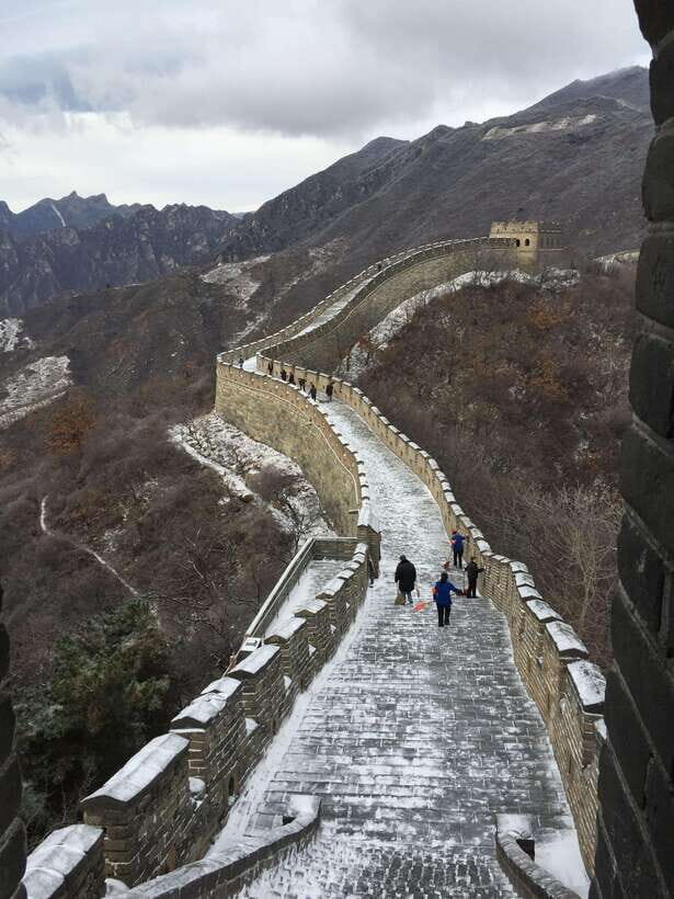 Private Mutianyu Great Wall Tour with English Driver - Arriving at Mutianyu: A Stunning Architectural Wonder