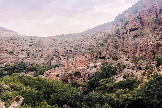 Private Oman Full Day Guided Sightseeing Tour - An In-Depth Look at the Itinerary