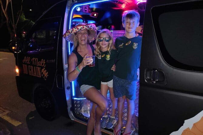 Private Party Bus Shared Tour in Singapore - The Experience in Detail