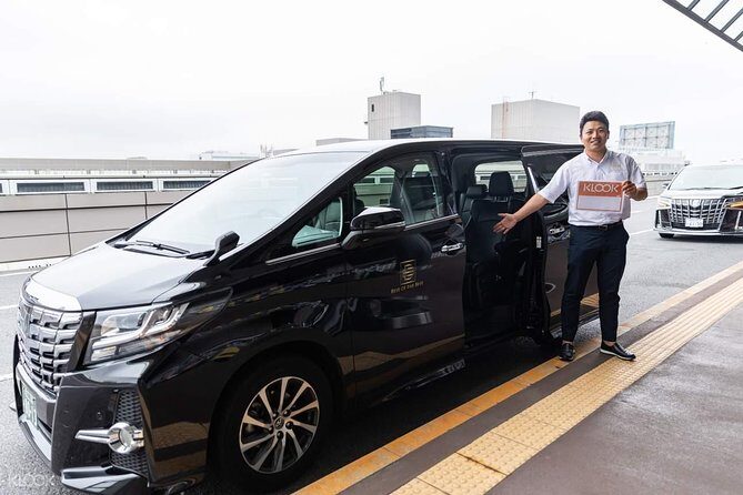 Private Round-Trip Transfer between Airport and Hotel - Who Will Benefit Most?
