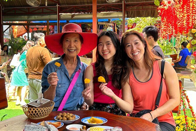 Private Saigon Ultimate Street Food and Sightseeing By Motorbike - What Makes This Tour Stand Out?
