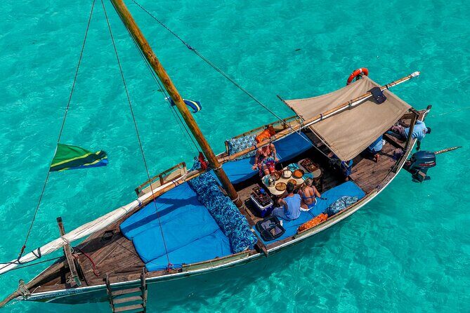 Private/Sharing: Snorkeling with Dolphins Sandbank in Mnemba - The Practical Side