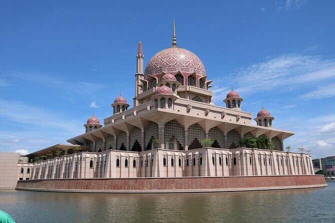 Private Sightseeing Tour Visit in Putrajaya from Kuala Lumpur - Practical Considerations and Value