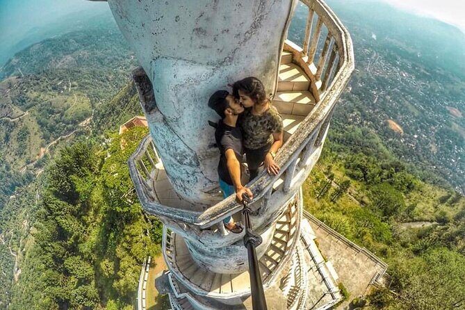 Private Sri Lanka Tour & Hike Experience to Ambuluwawa Tower - Who Should Book This Tour?