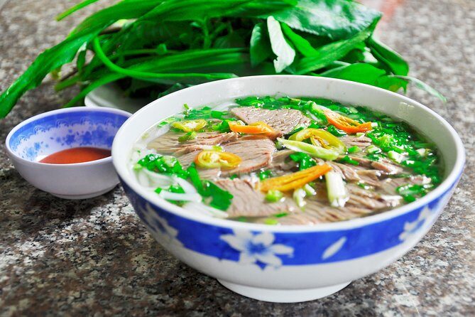 Private Street Food Tour by Scooter in Ho Chi Minh City - The Itinerary in Detail