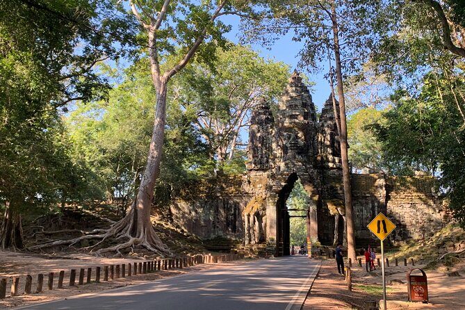 Private Taxi Siem Reap to Phnom Penh (English Speaking Driver) - What Travelers Love: Authentic Feedback
