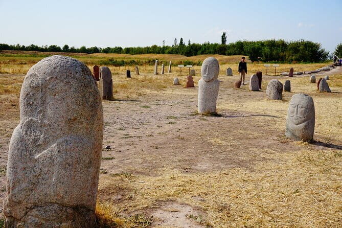 Private tour from Almaty 6 days in Kazakhstan and Kyrgyzstan - Discovering Kyrgyz Culture in Bishkek and Surroundings