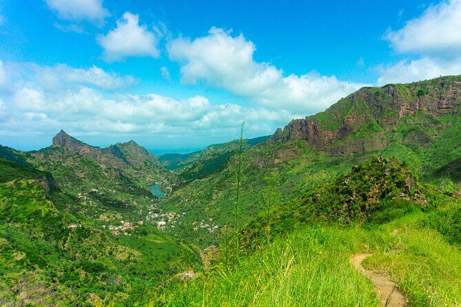 Private Tour in Praia, Cape Verde - Practical Considerations: Timing and Booking
