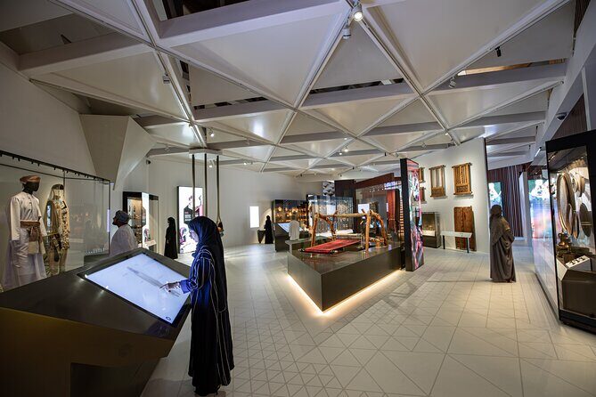 Private Tour Nizwa Birkat Al Mouz and Oman Across Ages Museum - An In-Depth Look at the Itinerary