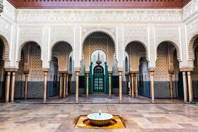 Private Tour of Casablanca with Round Trip Airport Transfer - Highlighted Stops and What to Expect