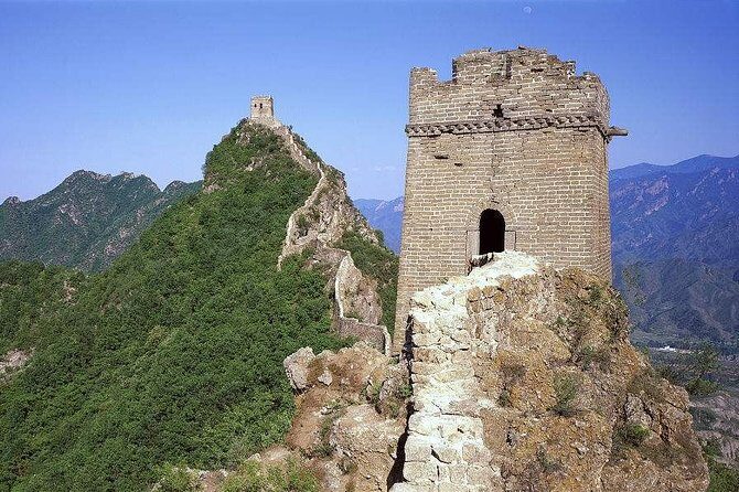 Private Tour to Gubei Water Town and Simatai Great Wall with Cable Car and Lunch - What Makes This Tour Stand Out?