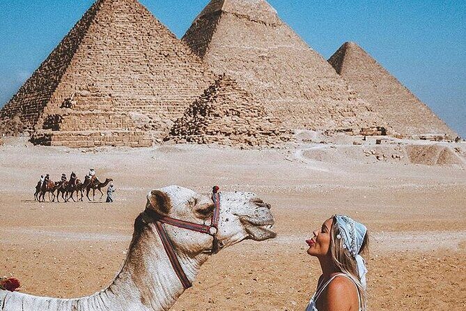 Private Tour to Pyramids & Museum With lunch from Hurghada - FAQ