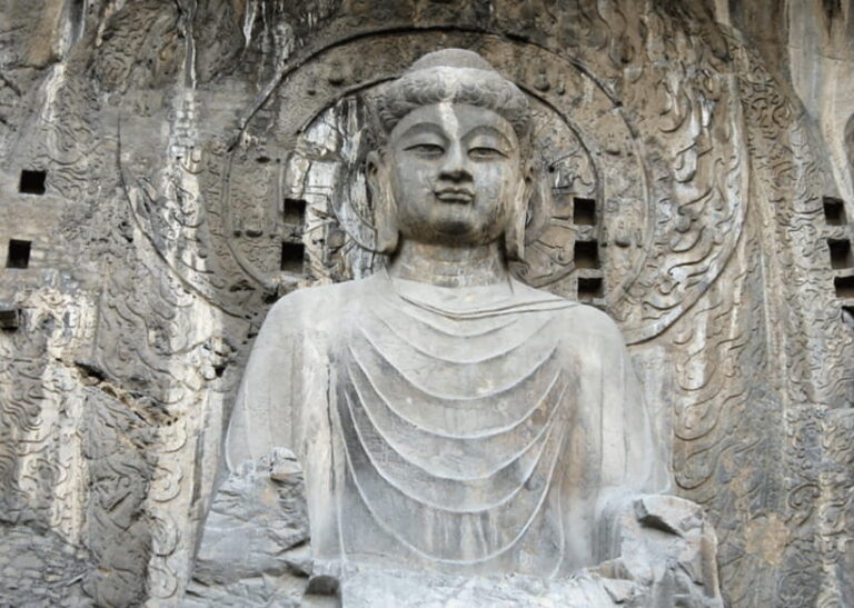 Private tour to Shaolin temple and Longmen grottoes - Visiting the Longmen Grottoes: An Artistic Masterpiece