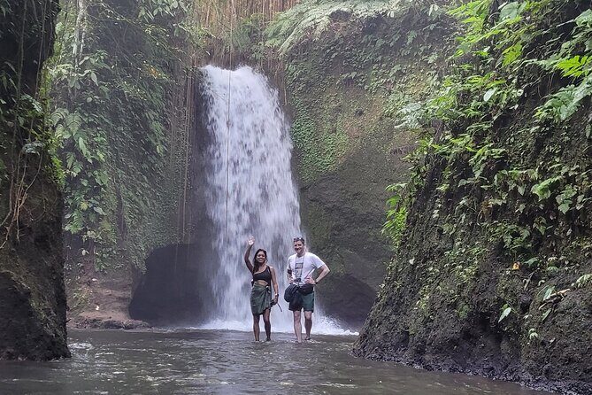 Private Tour Ubud: Swing at Rice Field with Temple and Waterfall - Marveling at Nature: Tegalalang Rice Terrace