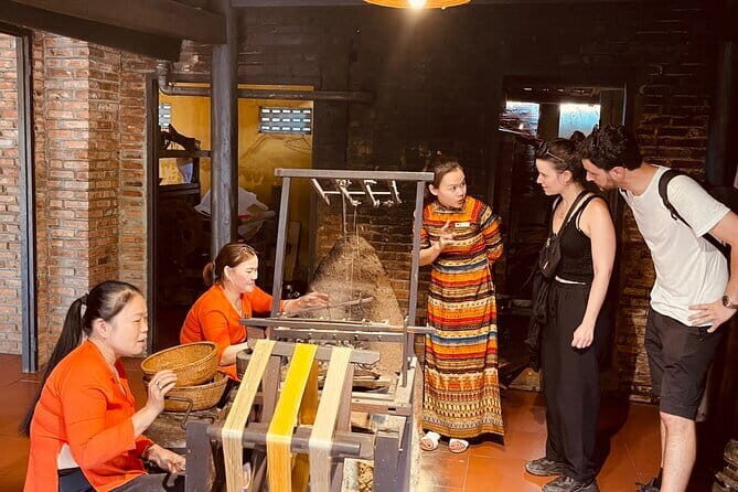 Private Traditional Silk Process in Hoi An Silk Village - Meeting at the Silk Village